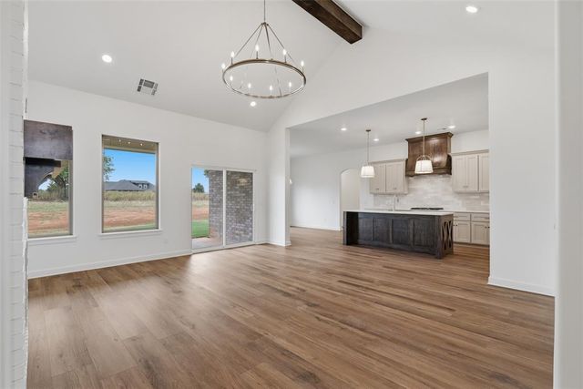 9027 Avington Way, Guthrie, OK 73044
