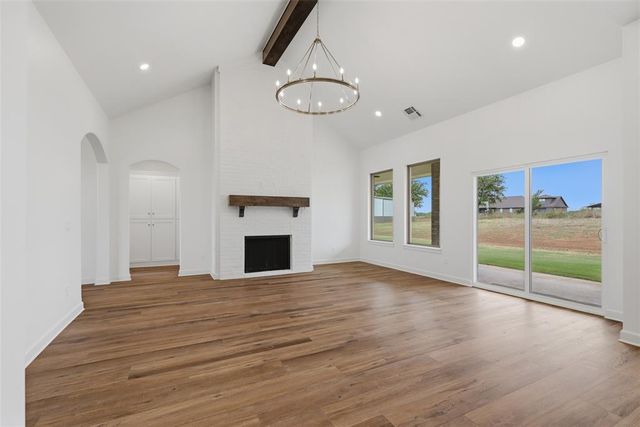 9027 Avington Way, Guthrie, OK 73044