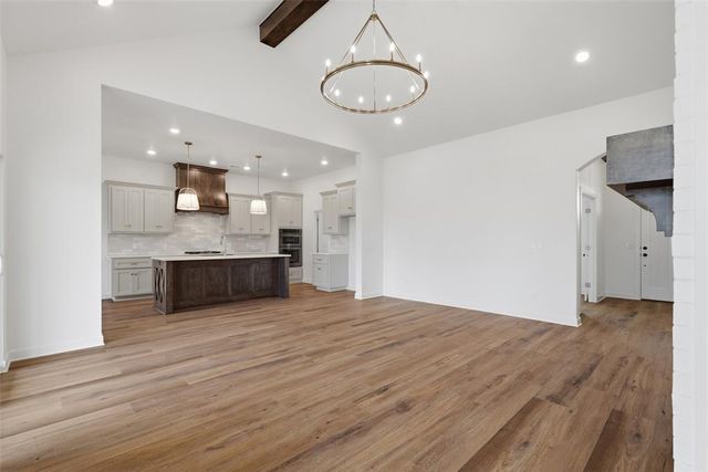 9027 Avington Way, Guthrie, OK 73044