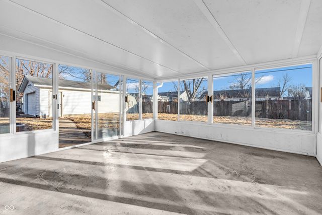 22 Sayre Drive, Greenwood, IN 46143