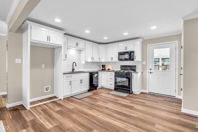 22 Sayre Drive, Greenwood, IN 46143