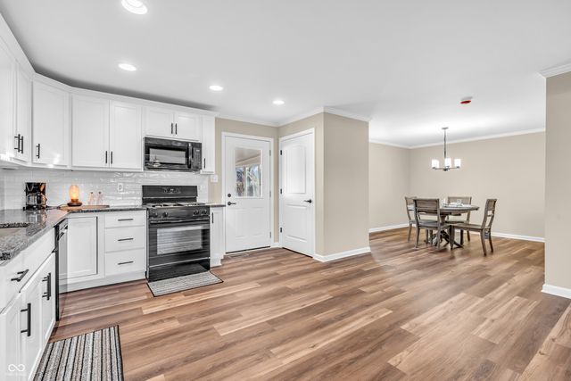 22 Sayre Drive, Greenwood, IN 46143