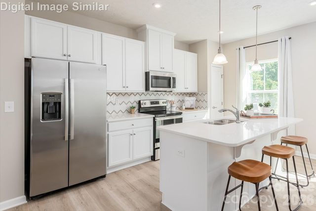 2517 Barnwood Way, Charlotte, NC 28216