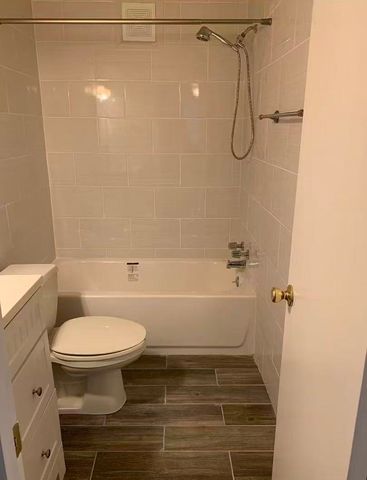 2134 Fairfax Ave Apt D1, Nashville, TN 37212