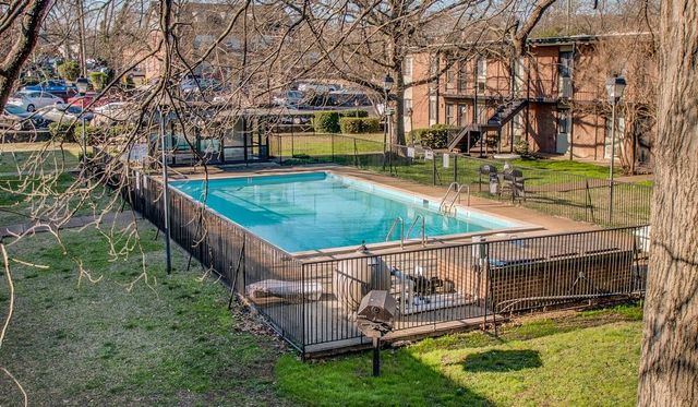 2134 Fairfax Ave Apt D1, Nashville, TN 37212