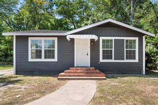 706 E 1st Avenue, Corsicana, TX 75110
