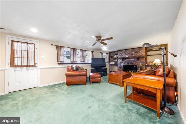 376 CLEVELAND AVE, West Berlin, NJ 08091