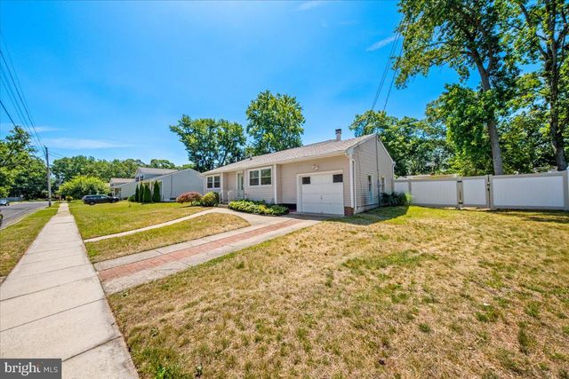 376 CLEVELAND AVE, West Berlin, NJ 08091