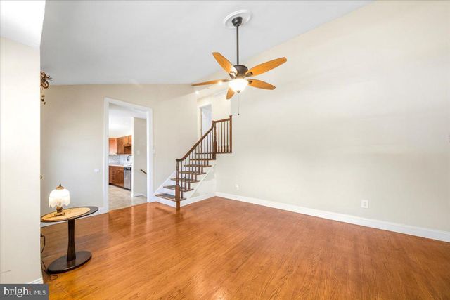 376 CLEVELAND AVE, West Berlin, NJ 08091