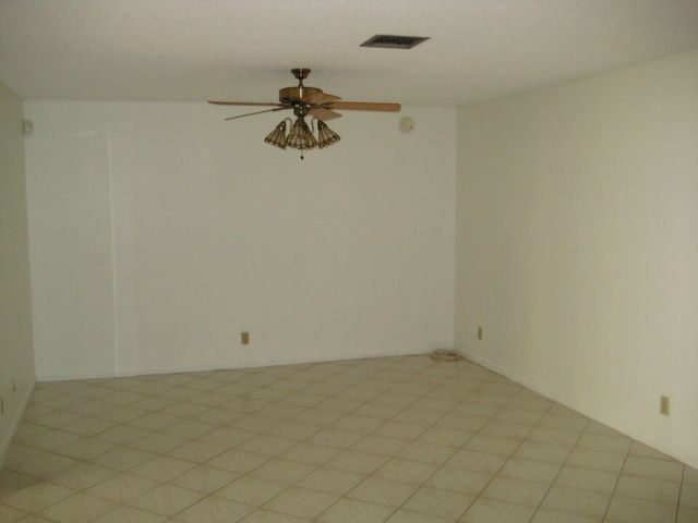 2500 NW 10th Street, Delray Beach, FL 33445