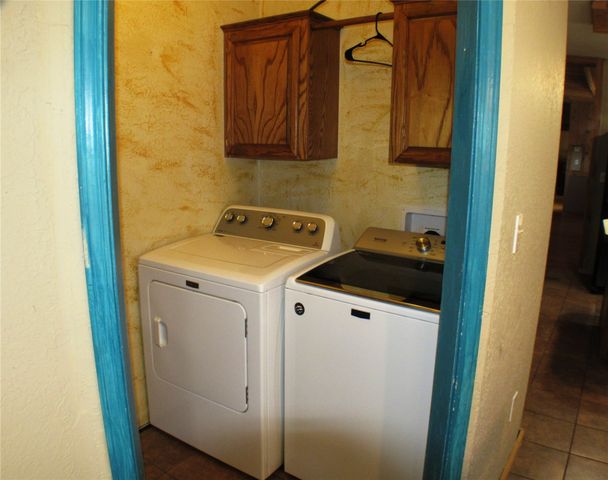 710 Sun Court, Granbury, TX 76049