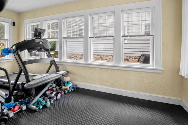 14 Maple Street, Darien, CT 06820