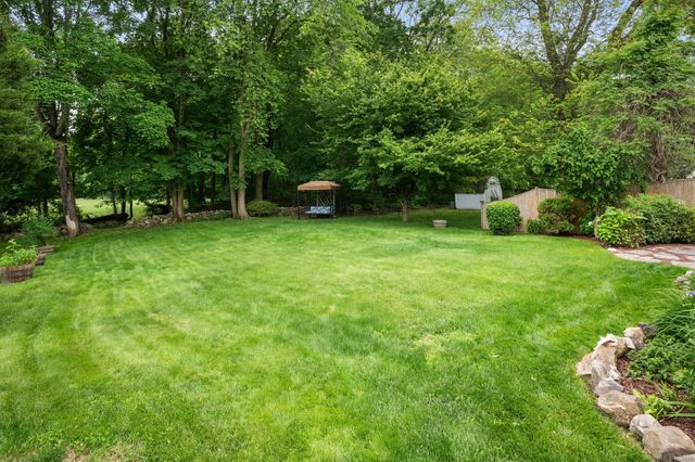 14 Maple Street, Darien, CT 06820