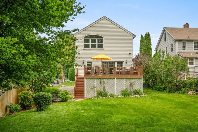 14 Maple Street, Darien, CT 06820