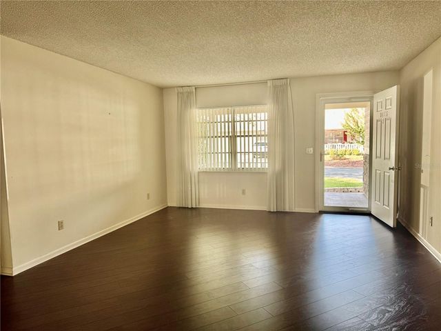 8426 SW 92ND LANE F, Ocala, FL 34481