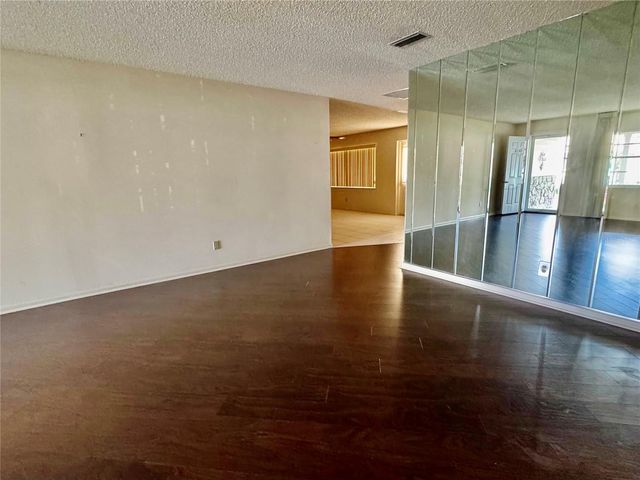 8426 SW 92ND LANE F, Ocala, FL 34481