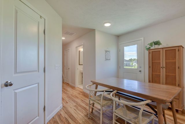 379 E Melton Road, Ozark, MO 65721