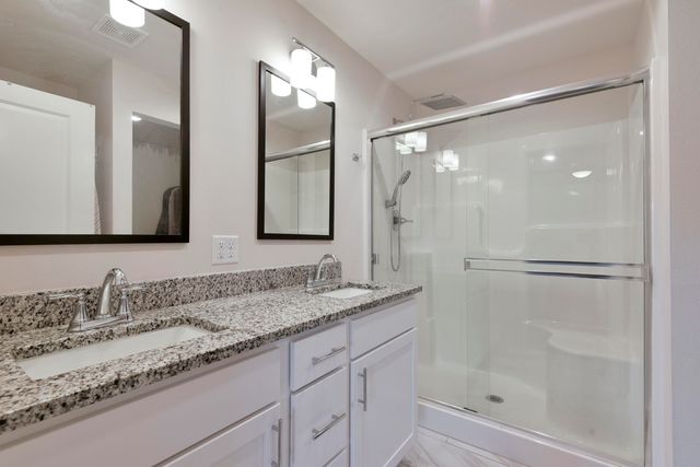 379 E Melton Road, Ozark, MO 65721