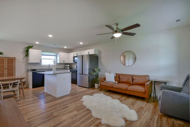 379 E Melton Road, Ozark, MO 65721