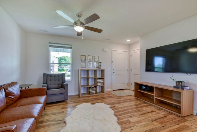 379 E Melton Road, Ozark, MO 65721