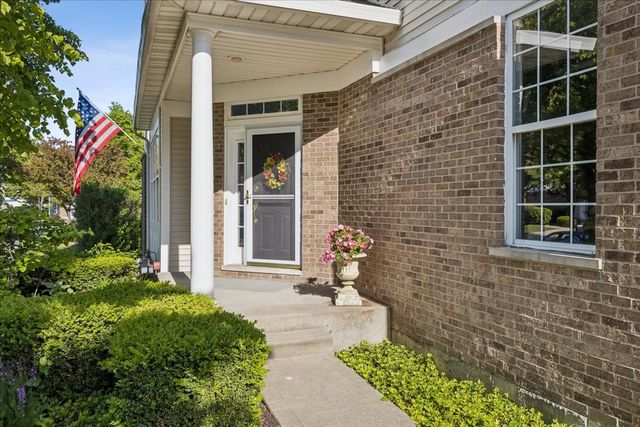 2409 Meadowbrook Lane, Westchester, IL 60154