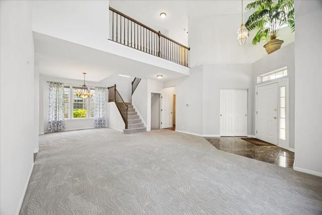 2409 Meadowbrook Lane, Westchester, IL 60154