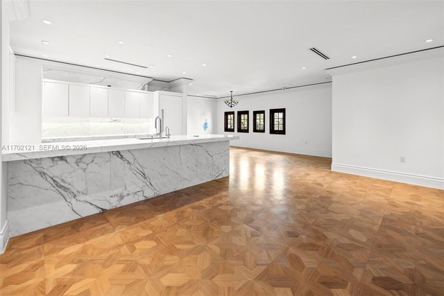 49 Palm Ave, Miami Beach, FL 33139