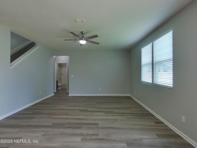 372 HARLEY Drive, Jacksonville, FL 32218