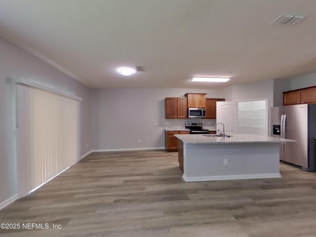 372 HARLEY Drive, Jacksonville, FL 32218