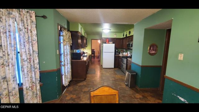 4643 R L Shoemaker Drive, El Paso, TX 79924