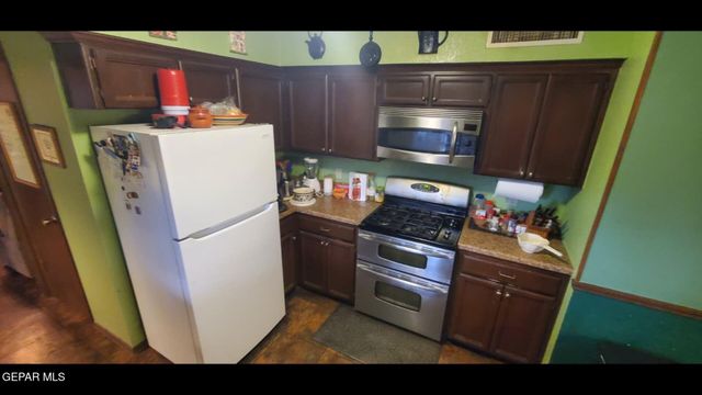 4643 R L Shoemaker Drive, El Paso, TX 79924