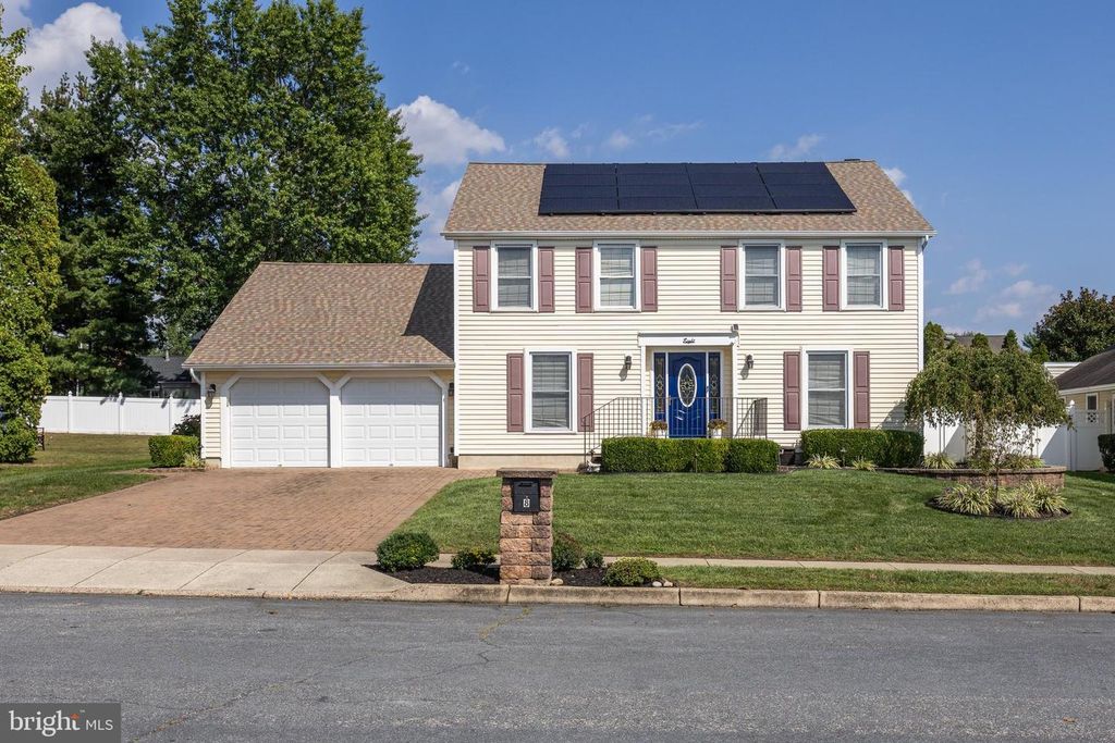 8 TROON RD, Clementon, NJ 08021