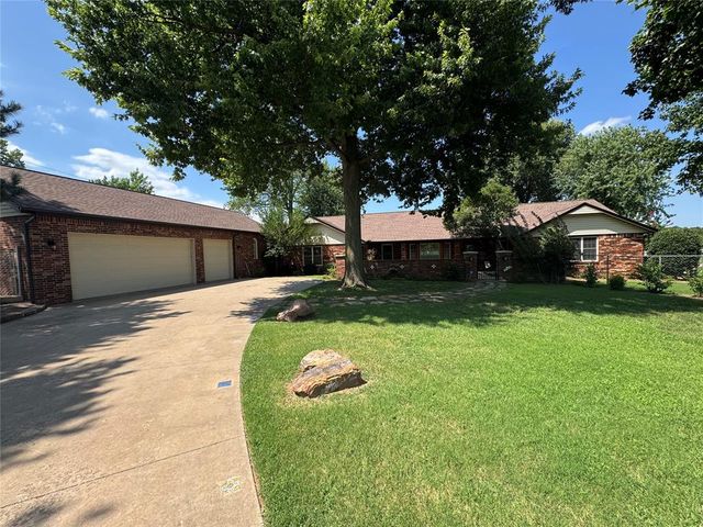 3701 E Waterloo Road, Edmond, OK 73034
