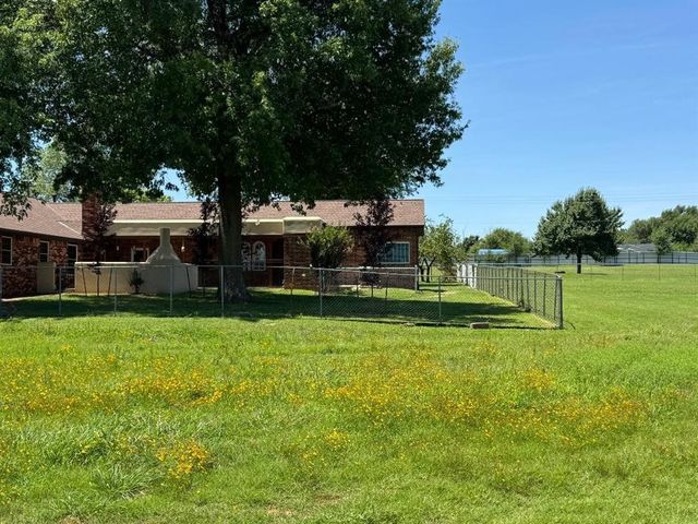 3701 E Waterloo Road, Edmond, OK 73034