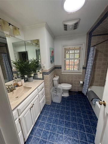 3701 E Waterloo Road, Edmond, OK 73034