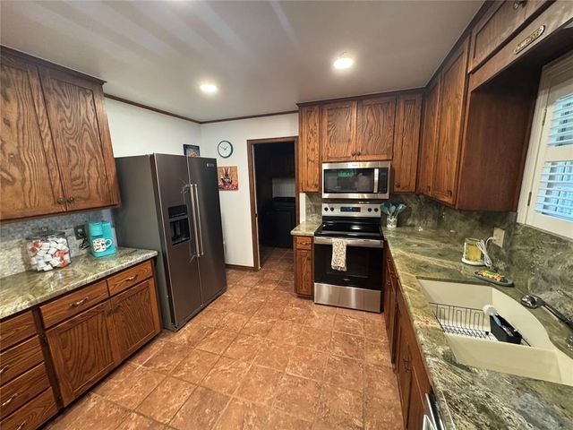 3701 E Waterloo Road, Edmond, OK 73034