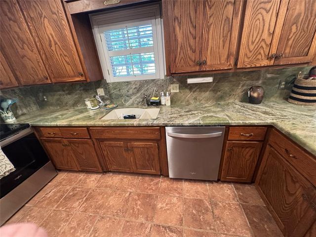 3701 E Waterloo Road, Edmond, OK 73034