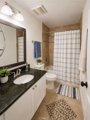 800 N Hobart, Los Angeles, CA 90029