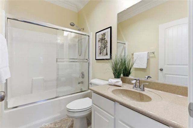 318 W Pebble Creek Lane, Orange, CA 92865