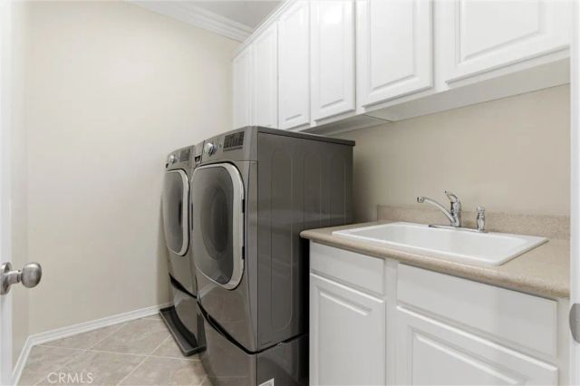 318 W Pebble Creek Lane, Orange, CA 92865