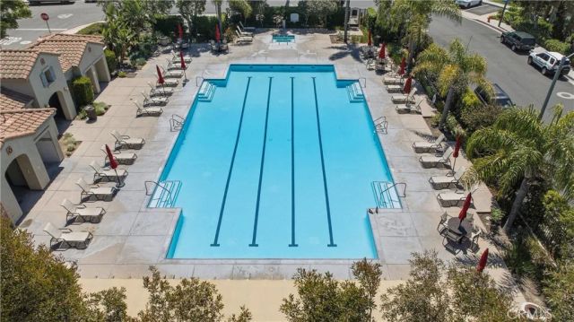 318 W Pebble Creek Lane, Orange, CA 92865