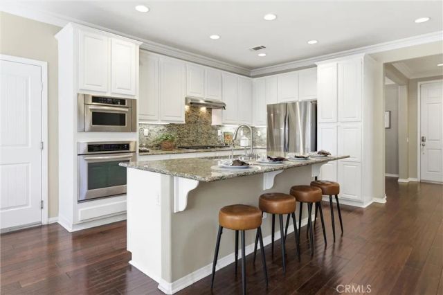 318 W Pebble Creek Lane, Orange, CA 92865