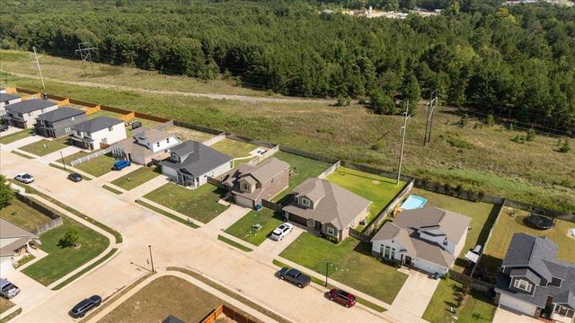 15443 Anna Lane, Lindale, TX 75771