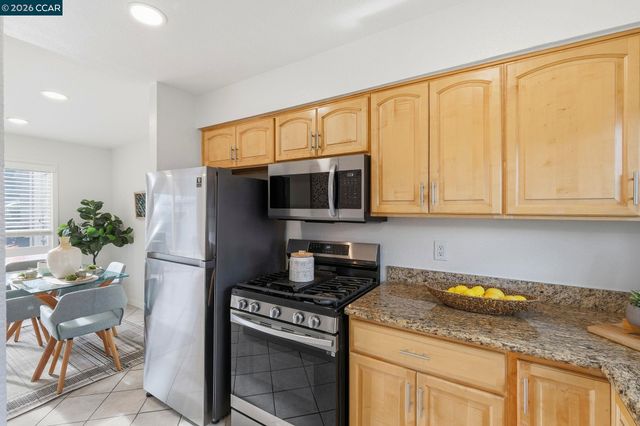 1195 Kenwal Rd B, Concord, CA 94521