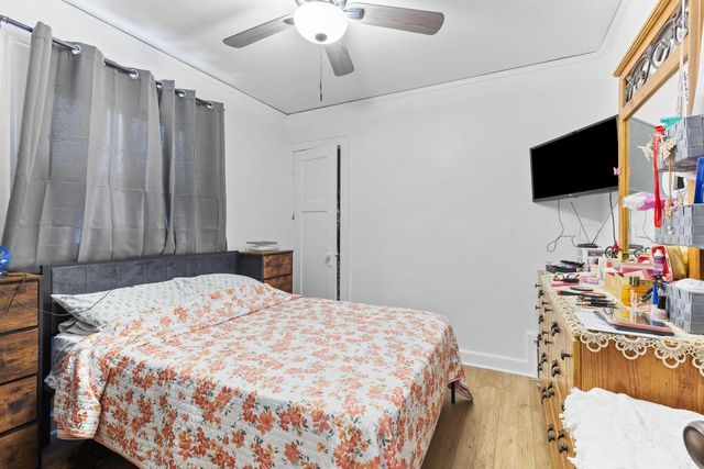 1017 N Chicago AVENUE, South Milwaukee, WI 53172