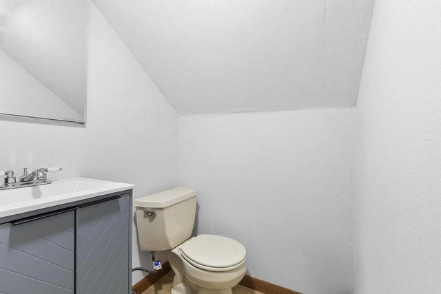 1017 N Chicago AVENUE, South Milwaukee, WI 53172