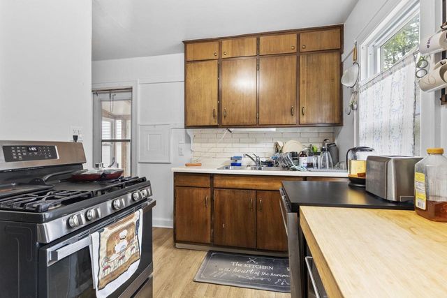 1017 N Chicago AVENUE, South Milwaukee, WI 53172