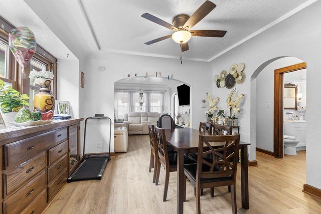 1017 N Chicago AVENUE, South Milwaukee, WI 53172