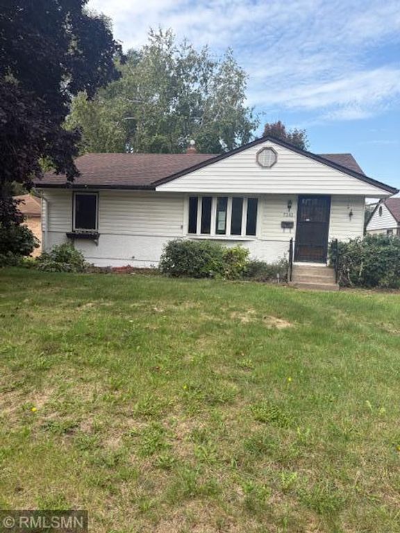 7393 Clayton Avenue, Inver Grove Heights, MN 55076