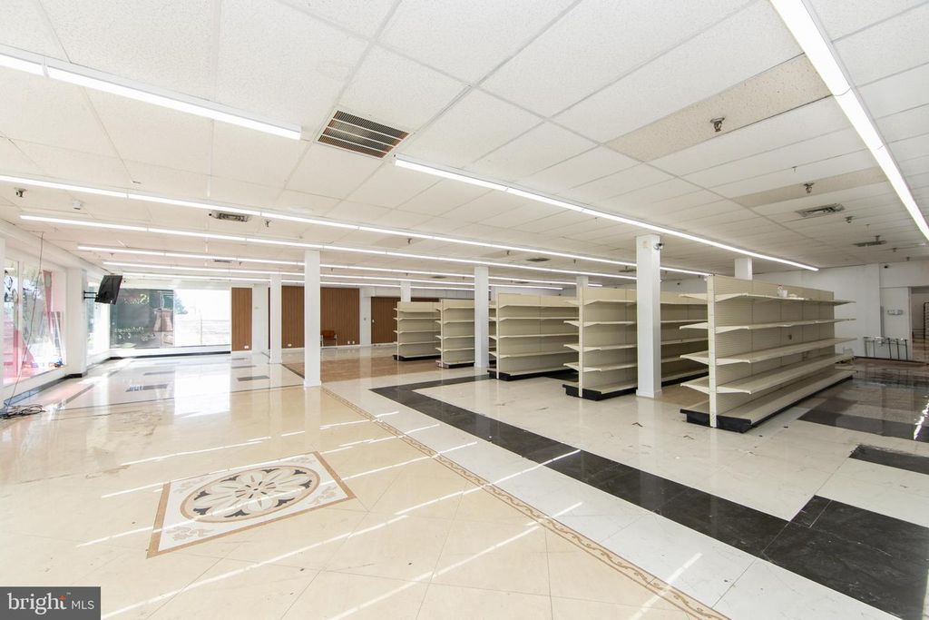 4307 ROUTE 130, Edgewater Park, NJ 08010
